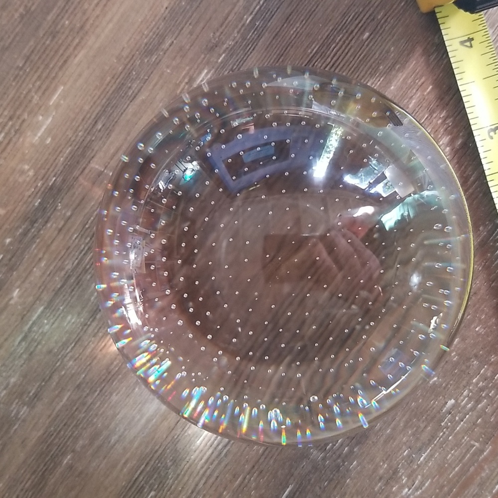 ART GLASS PAPERWEIGHT W/BUBBLES